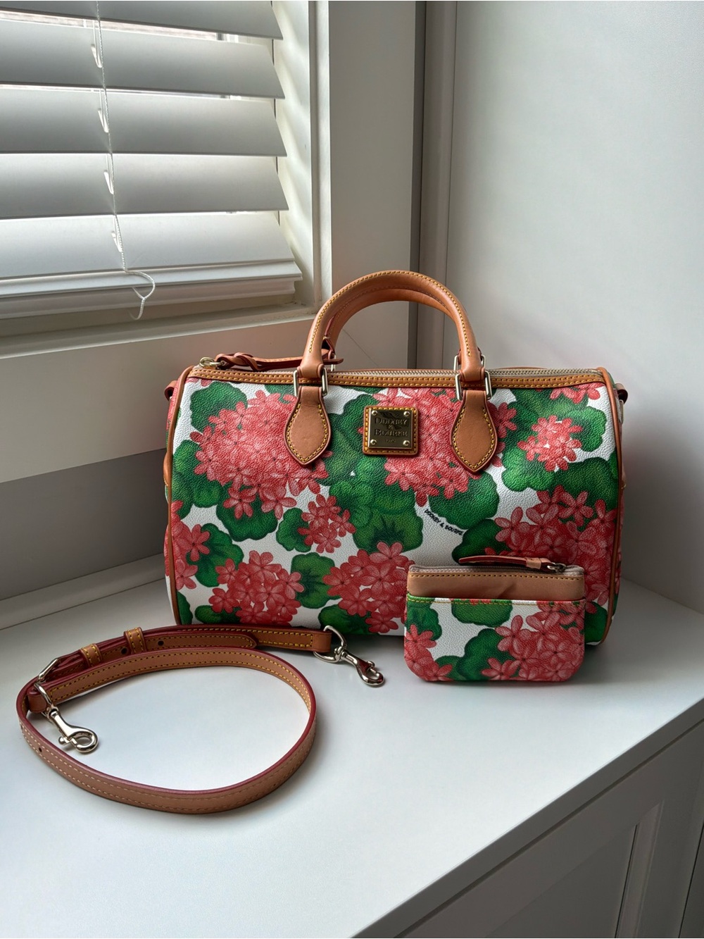 Dooney & Bourke Hydrangea Floral Barrel Satchel. J6266575 - Picture 10 of 16